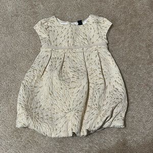 BabyGAP golden floral dress. SIZE 18-24 Months